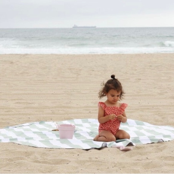 🆕 Little Big Universe Reversible Round Sand Free Beach Blanket - Picture 2 of 12